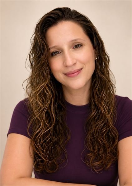 Dra. Marília Sussaio